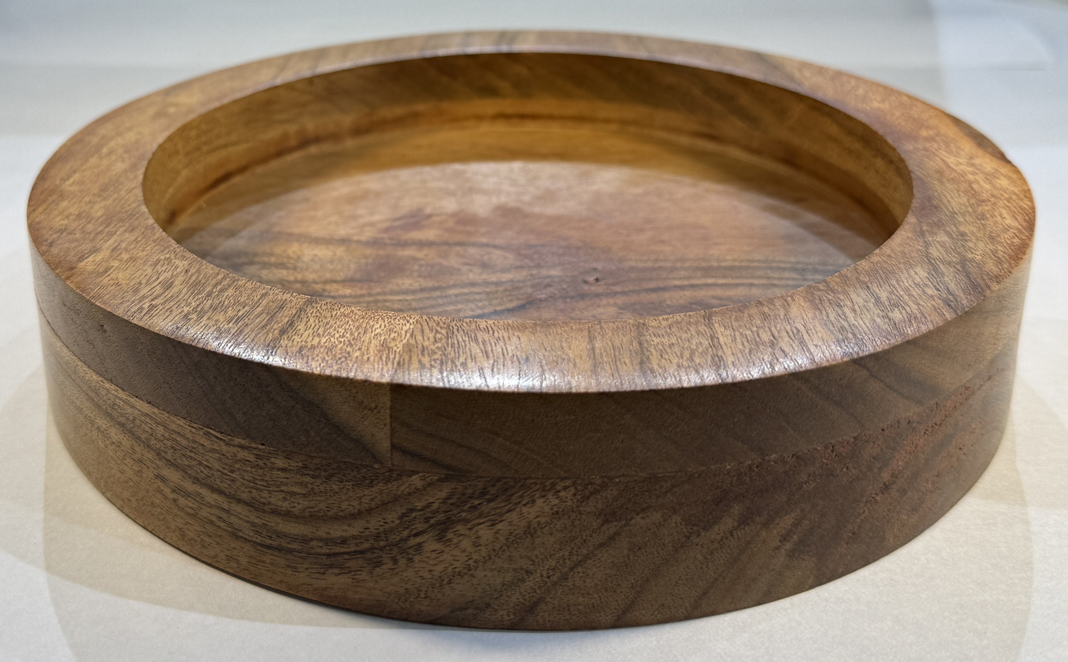 Premium Wooden Cutting Board – 22x22x4.5 cm