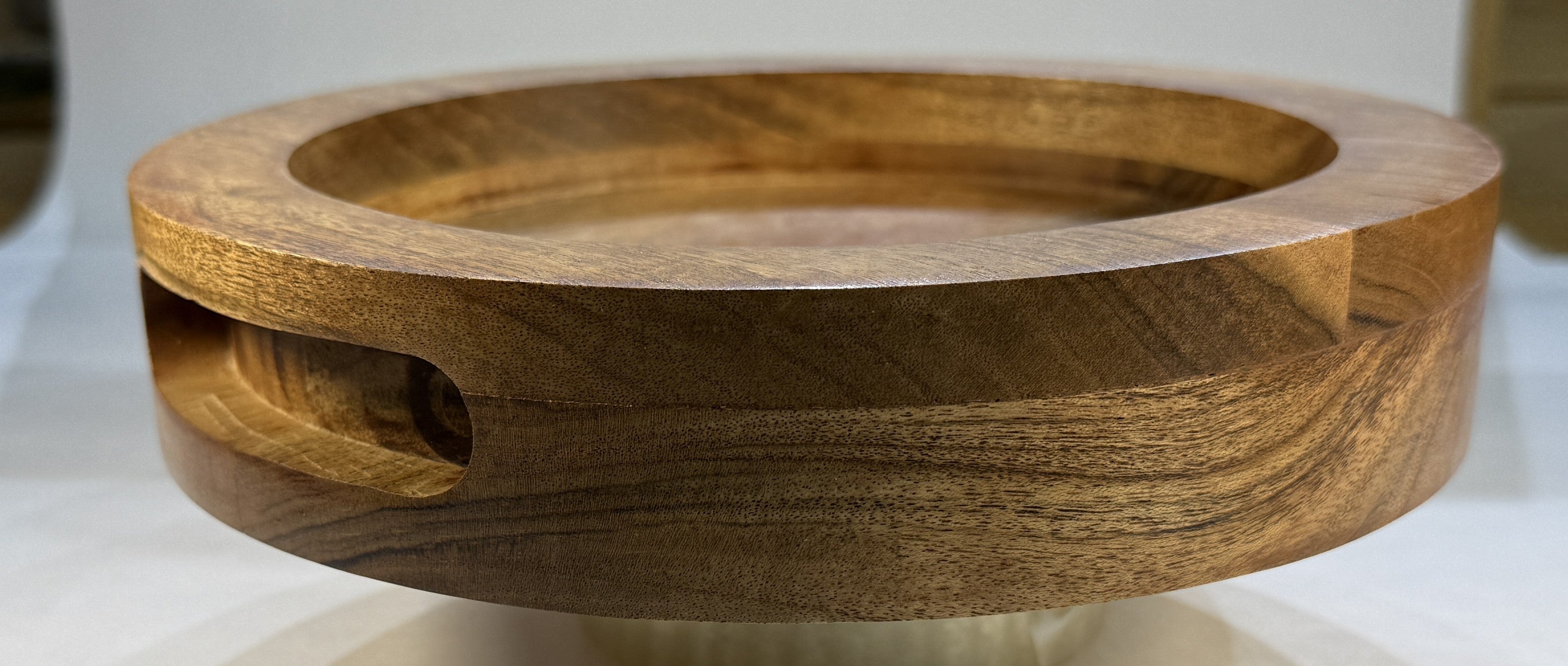 Premium Wooden Cutting Board – 22x22x4.5 cm