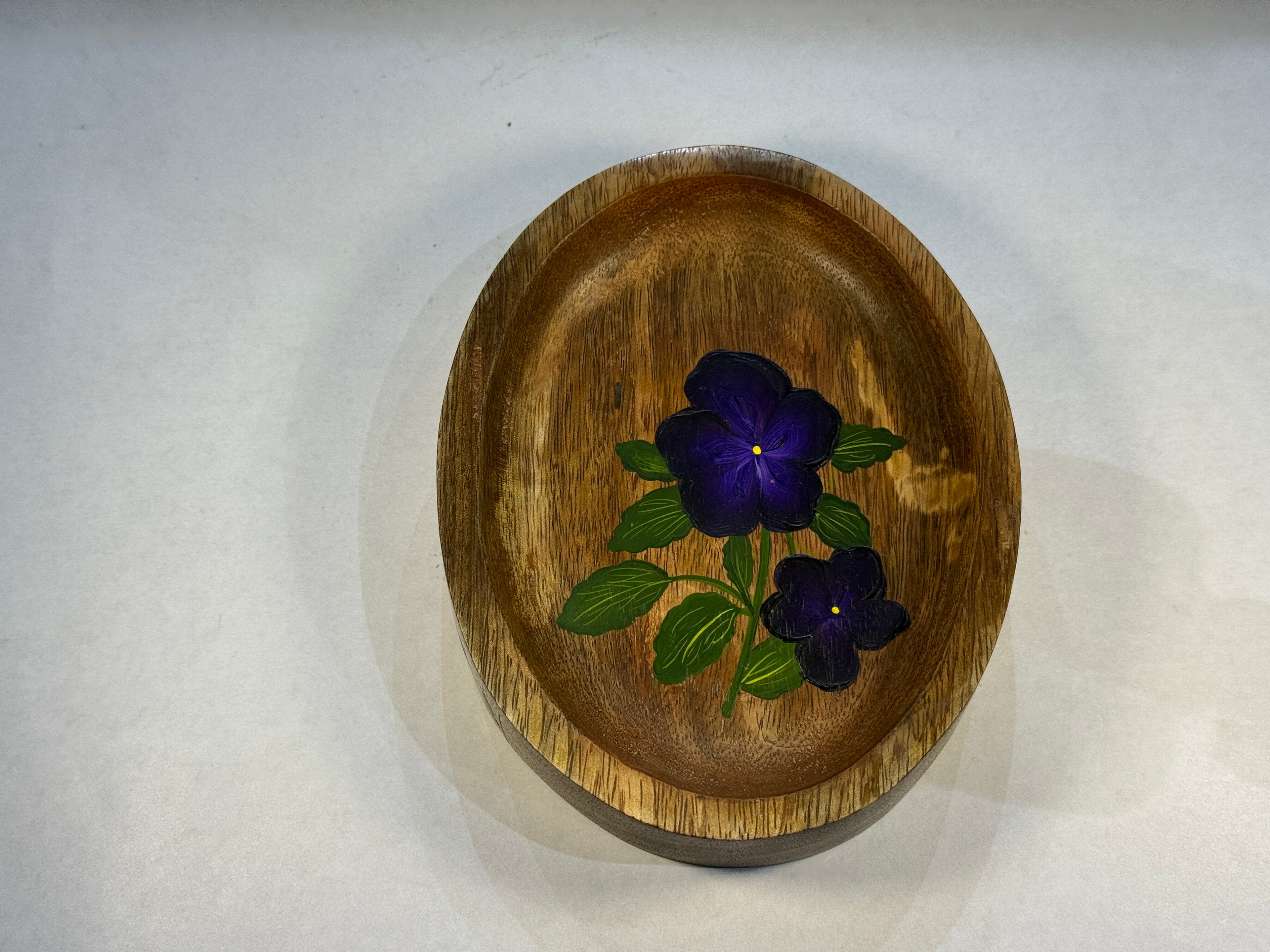 Hand-Painted Wooden Oval Tray – 16x12x2.5 cm