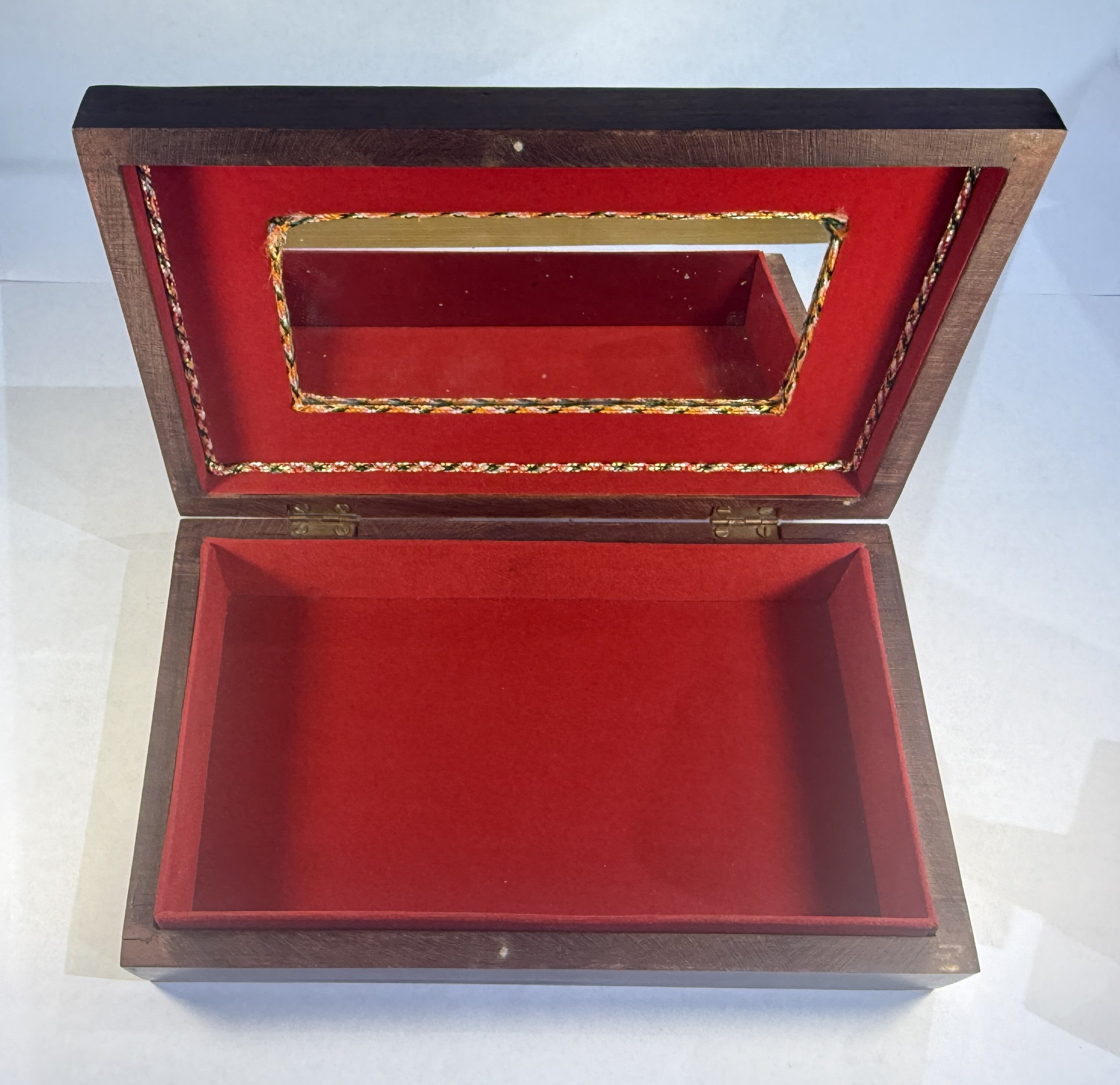 Handcrafted Sheesham Wood Jewelry Storage Box with Mirror (25×15×6 cm)