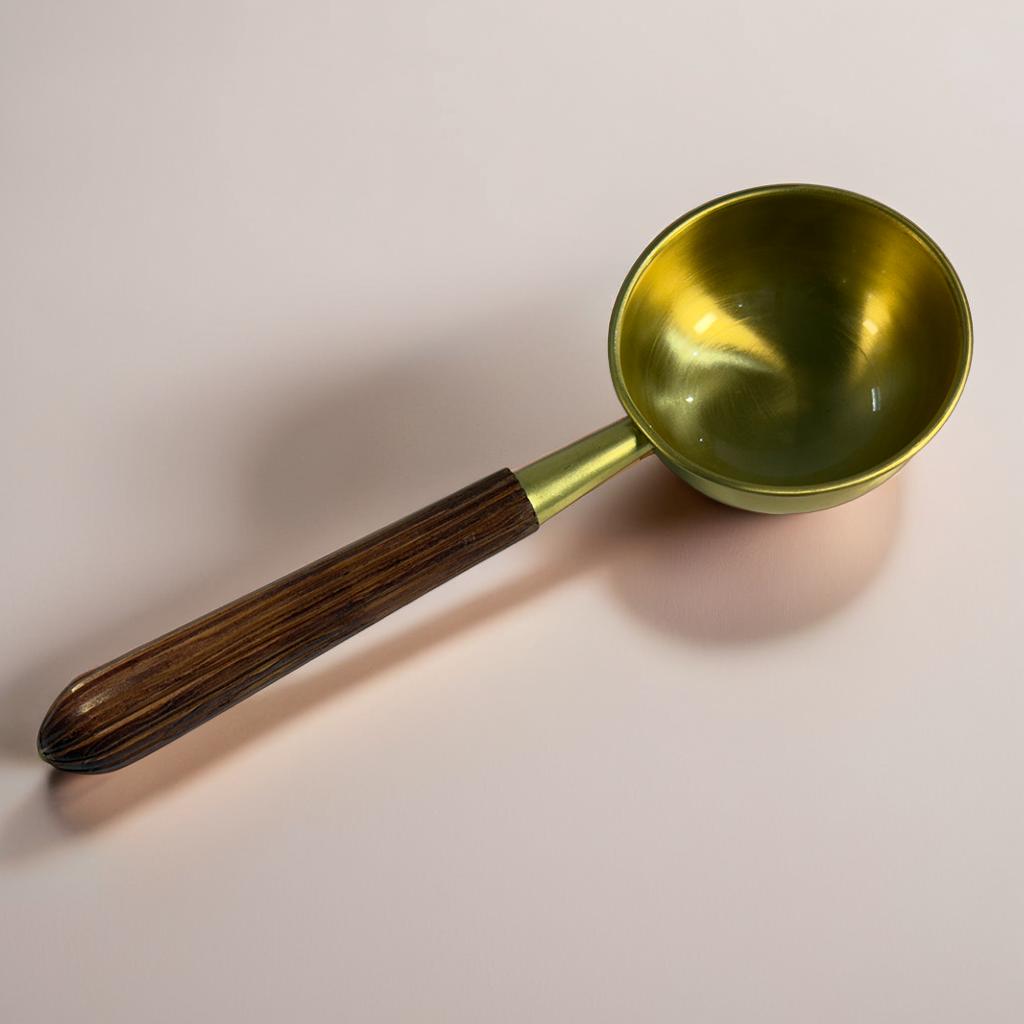 Brass Scoop with Wooden Handle (15×10×6 cm)