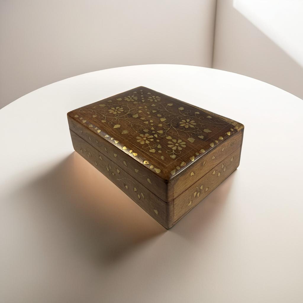 Handcrafted Wooden Brass Inlay Keepsake Box (18×13×6 cm)