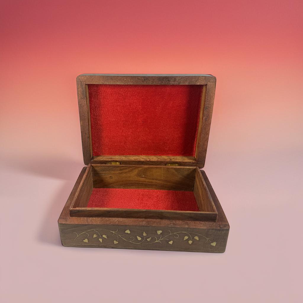 Handcrafted Wooden Brass Inlay Keepsake Box (18×13×6 cm)
