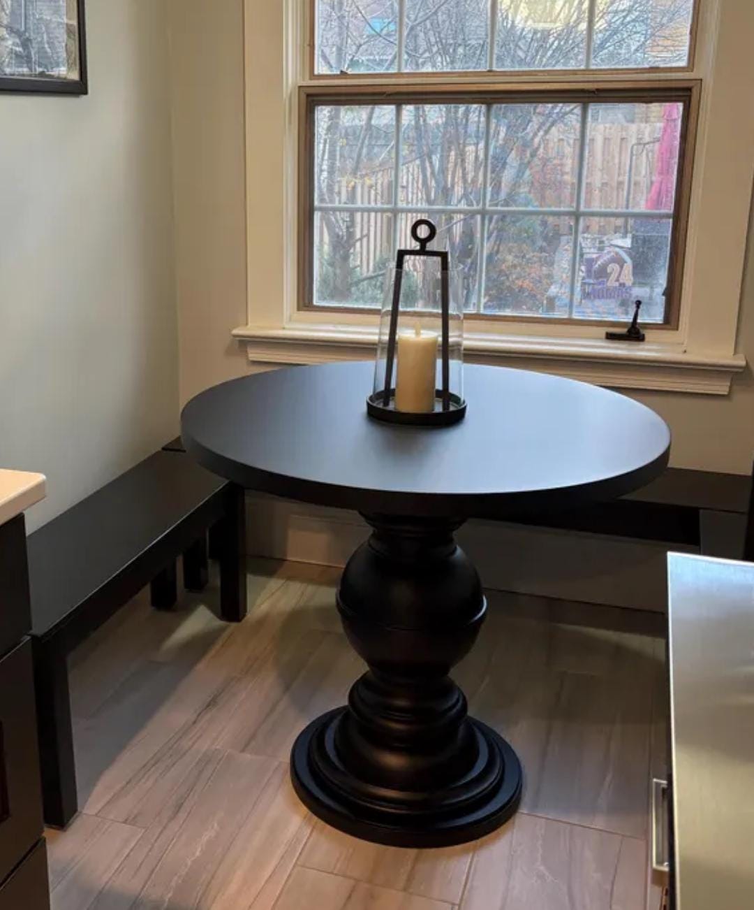 Handcrafted Pedestal Round Dining Table – Solid Hornbeam Wood | Custom Size & Stain | 3–6 Seater