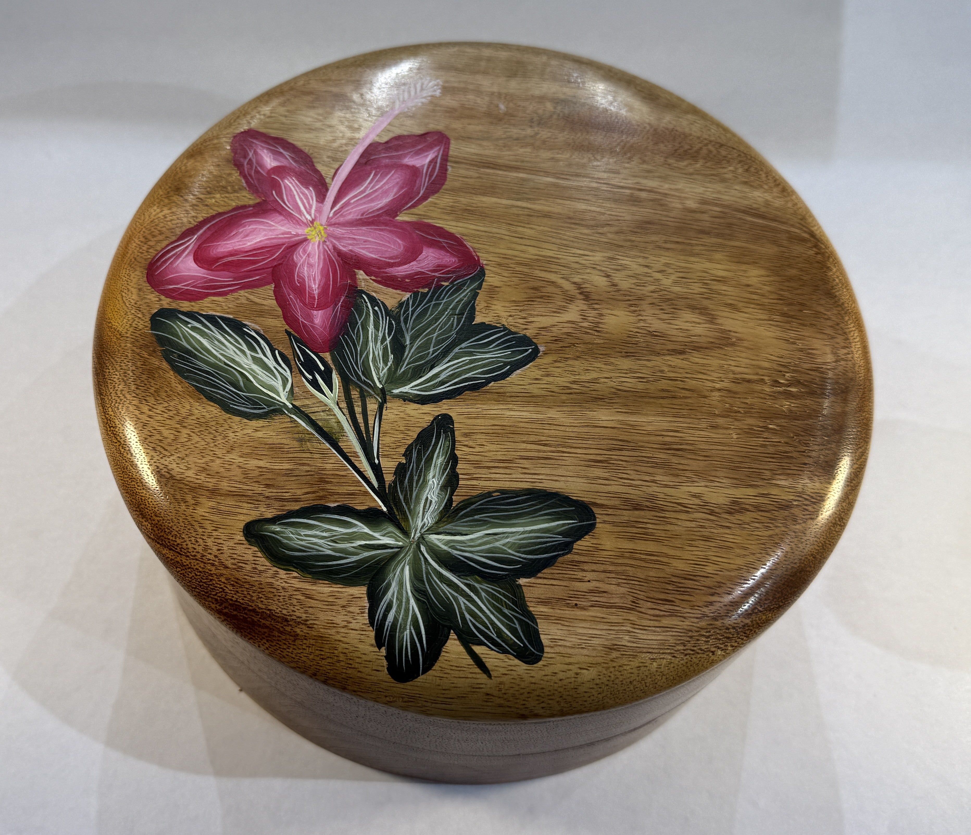🌿 Handcrafted Wooden Bread/Roti Box with Floral Lid (20×20×9 cm)