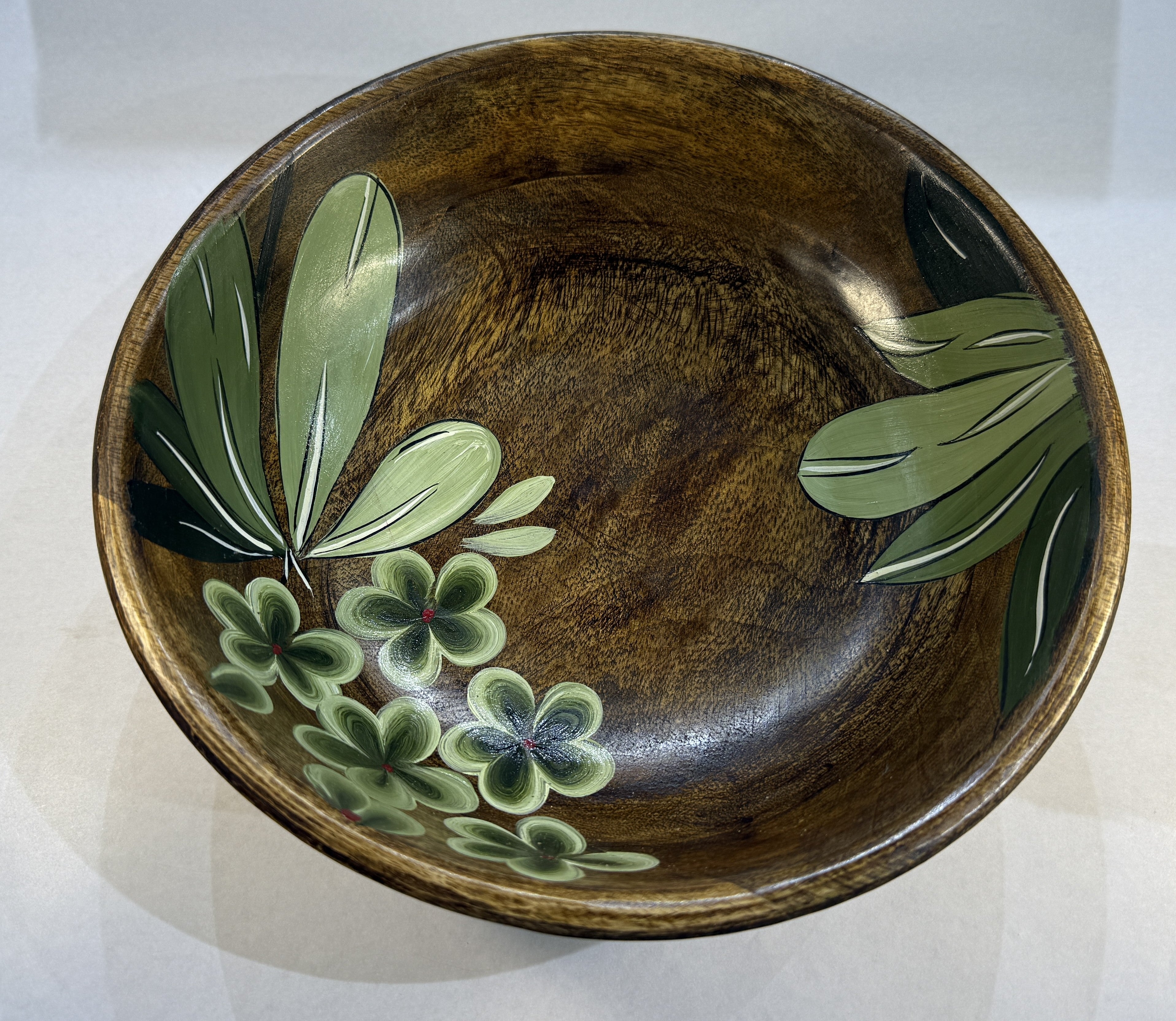 🌿 Handcrafted Wooden Bowl with Floral Design – Multiple Sizes