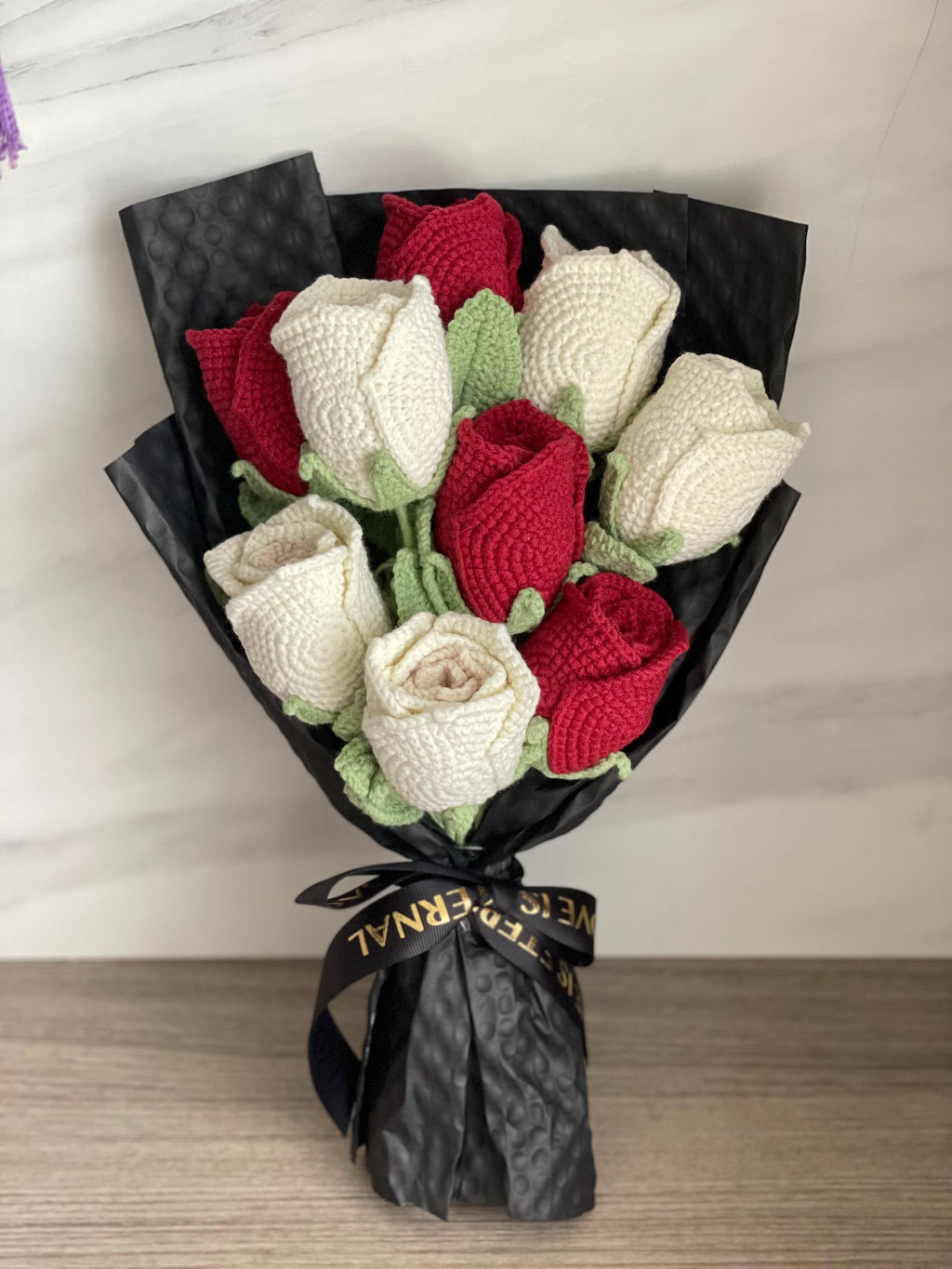 Crochet Rose Gift, Crochet Flower, Crochet Flower Bouquet Gift, Crochet Flower Desk Decor, Gift for Mom, Her, Colleague, Sendoff, Friend