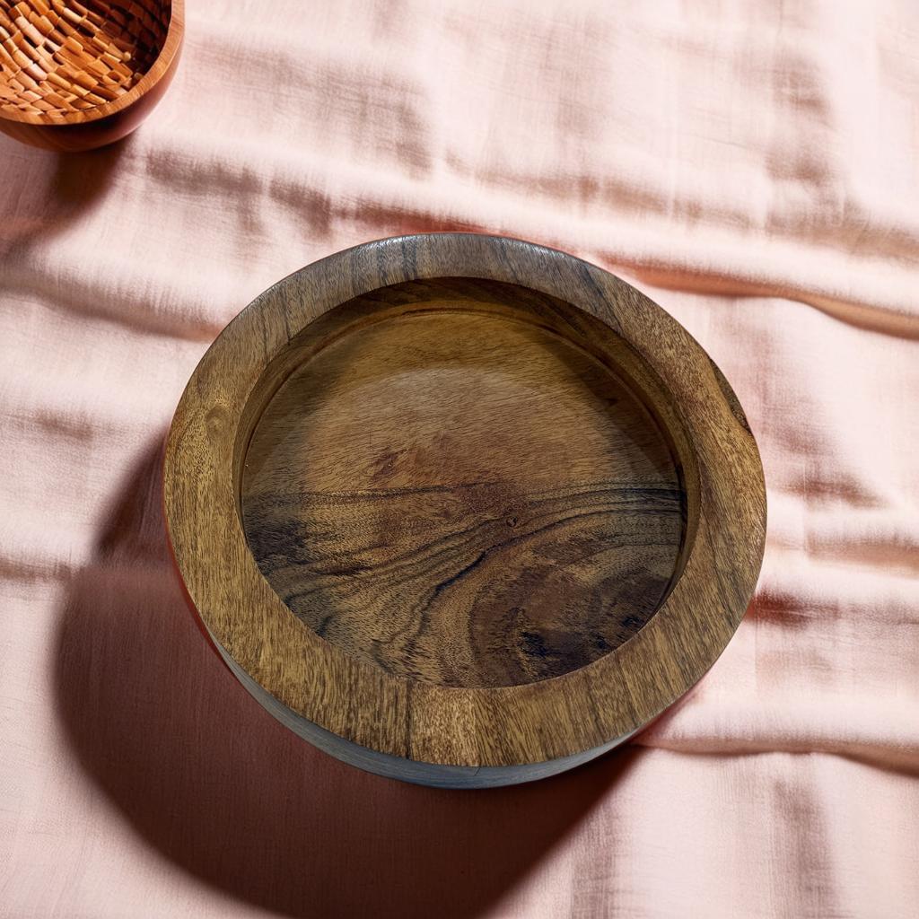 Premium Wooden Cutting Board – 22x22x4.5 cm