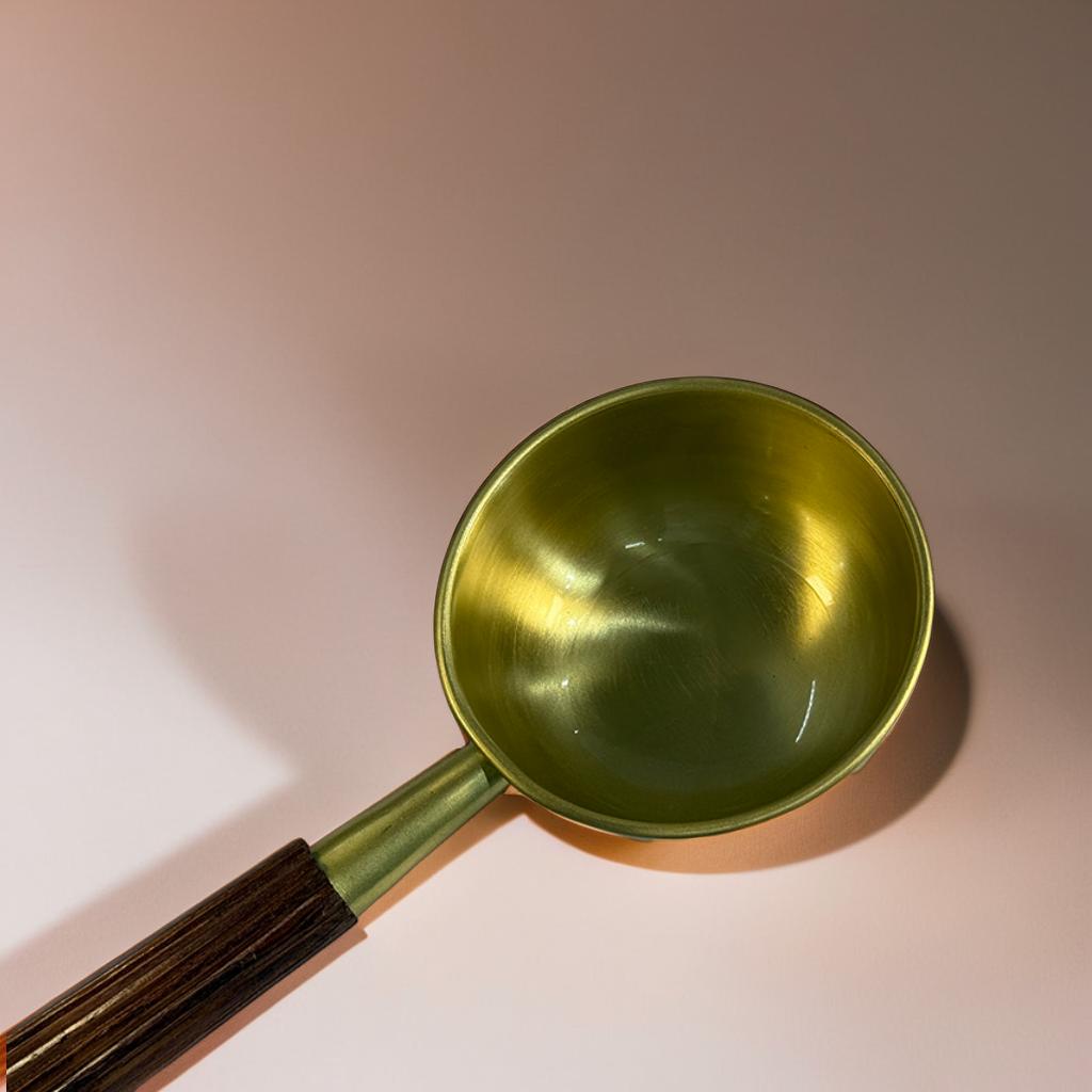Brass Scoop with Wooden Handle (15×10×6 cm)